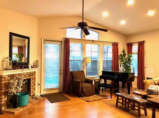 2260 Shady Oaks Rd, Glendora, CA 91741