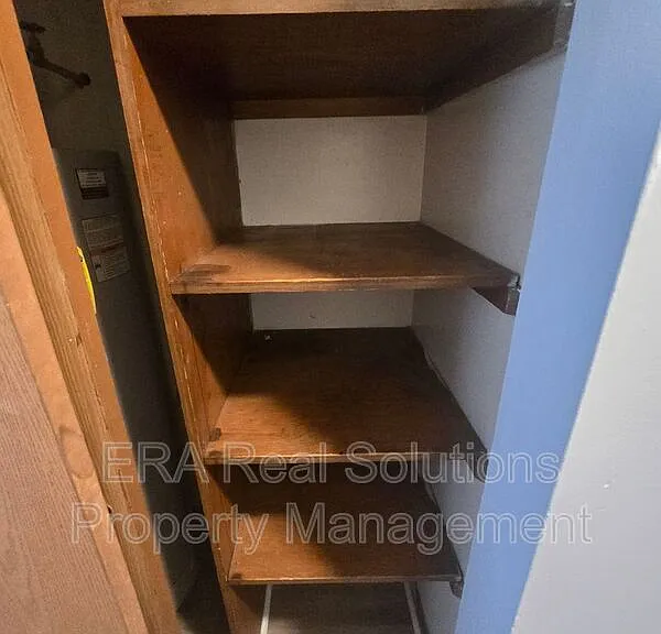 2460 Hiawatha St — Photo 8