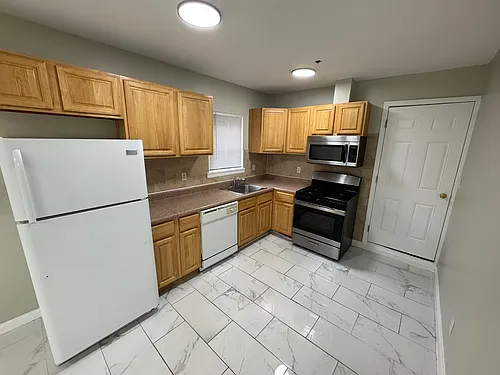 204-206 N 7th St #B2 Photo 1