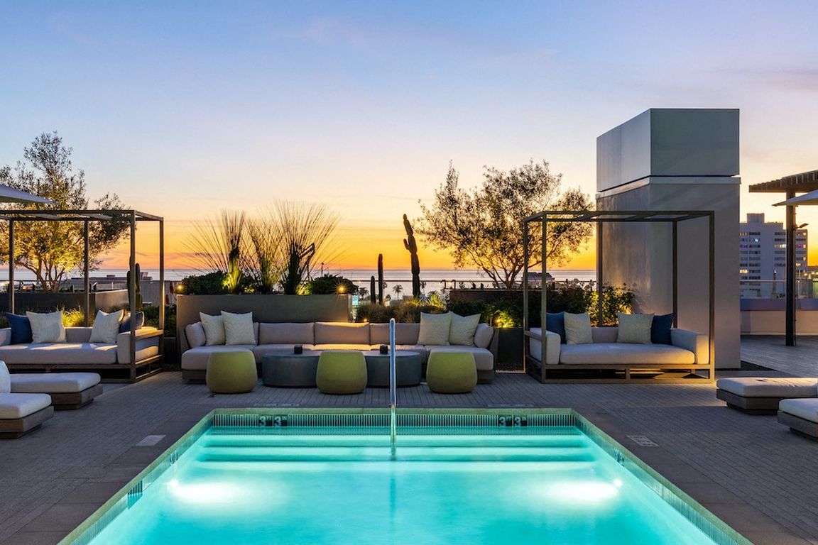 Rooftop Pool with Ocean Views - Santa Monica Luxury Apartments
