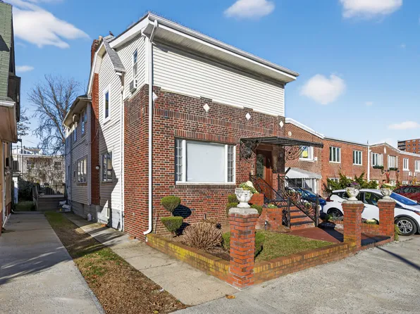 3731 Maple Avenue image 2 of 34