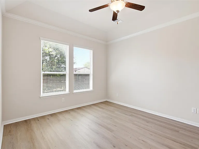 2601 Rough Berry Rd — Photo 28