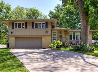 727 50th St, Des Moines, IA 50312