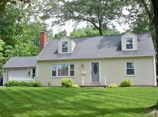 47 Old Brook Rd, Springfield, MA 01118