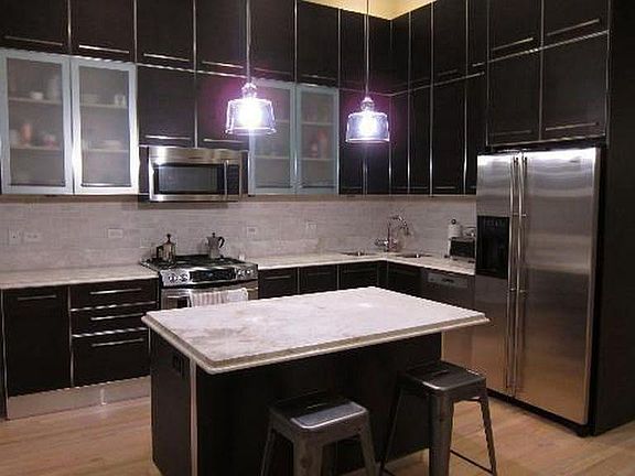 3rd image of 1521 N Milwaukee Ave APT 3E