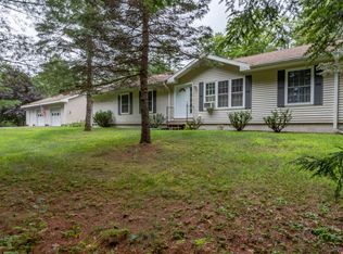 93 Old County Rd, Plainfield, NH 03781