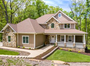 7593 Raptors Roost Ln, Signal Mountain, TN 37377