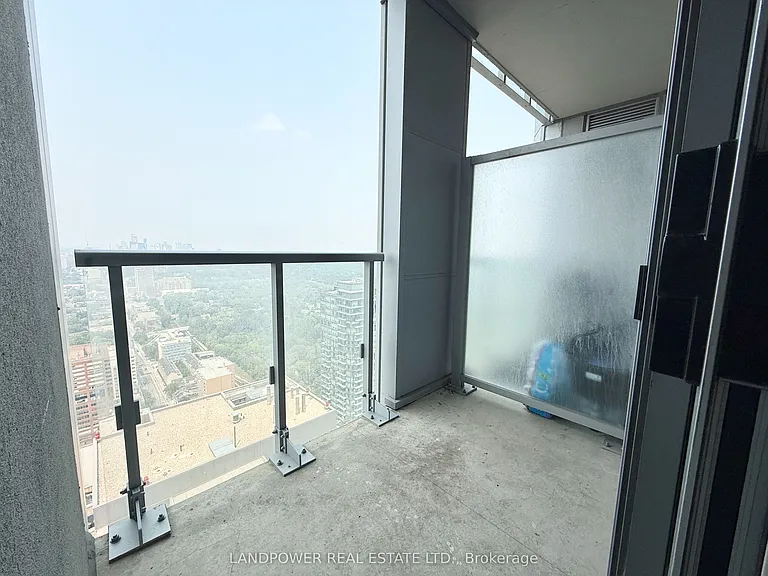1 Yorkville Ave #4406 — Photo 8