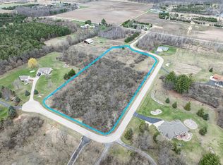 Erinwood Rd #7, New London, WI 54961