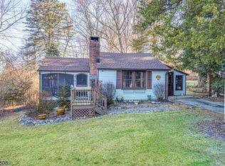 3 Hillspring Rd, Sparta, NJ 07871