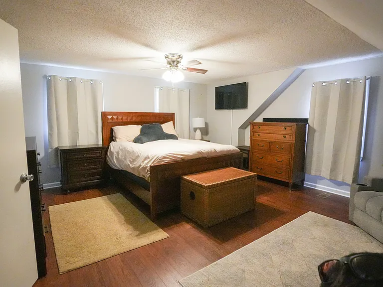 72 Sherwood Ave — Photo 25