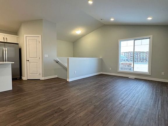 3rd image of 759 Marlatte Cres #A