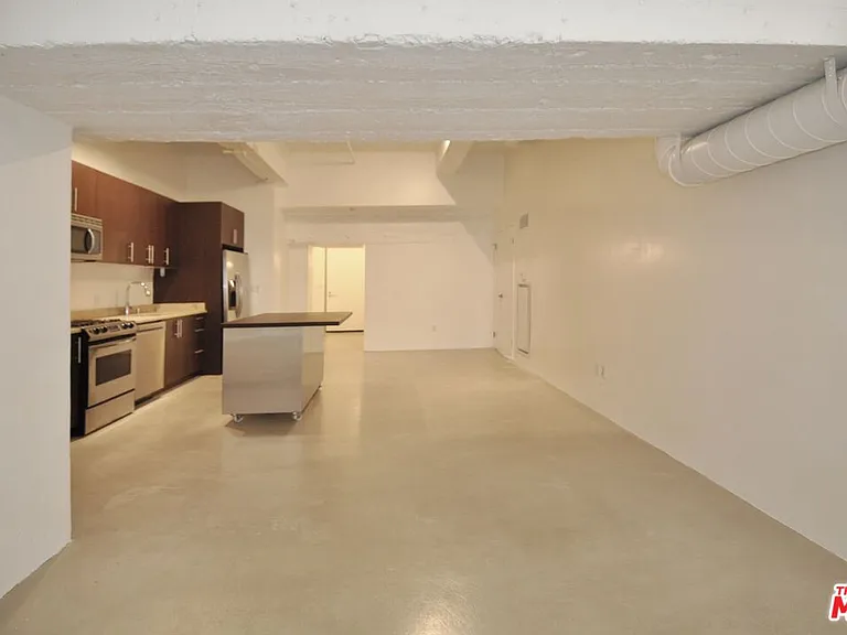 849 S Broadway #M02 — Photo 7