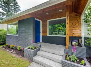 21625 92nd Ave W, Edmonds, WA 98020