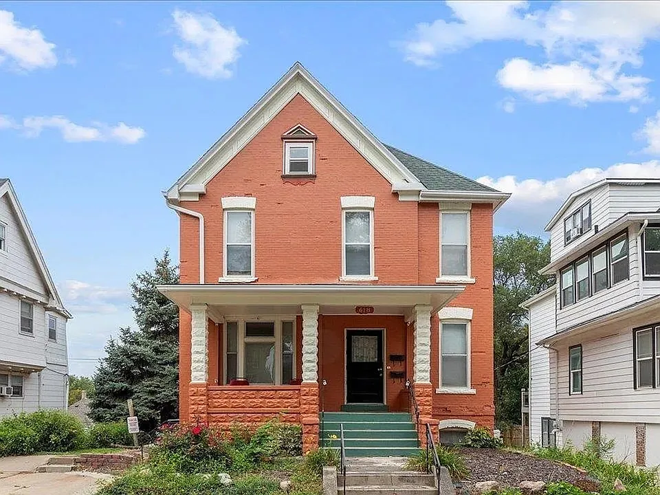 BS - 618 N 40th St