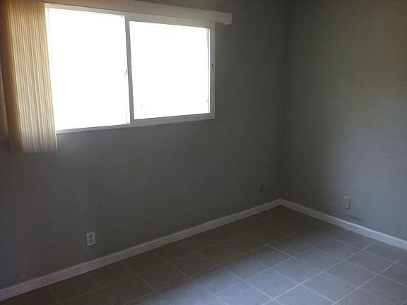 5th image of 396 E San Madina Dr