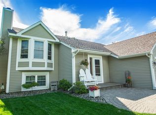 3889 Kennet Cir, Eagan, MN 55123