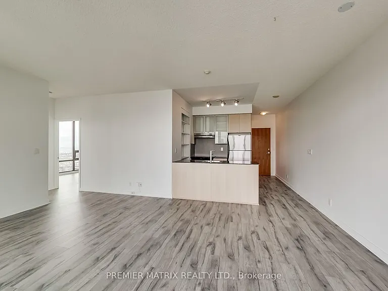 33 Lombard St #3804 — Photo 15