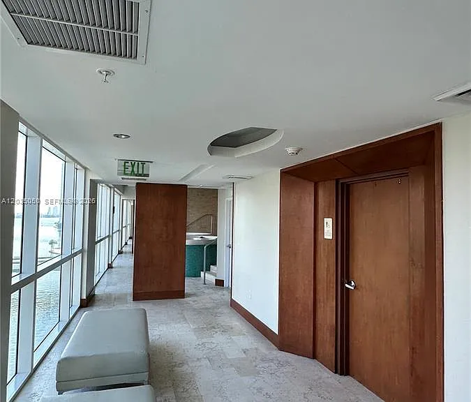41 SE 5th St #1104 — Photo 37