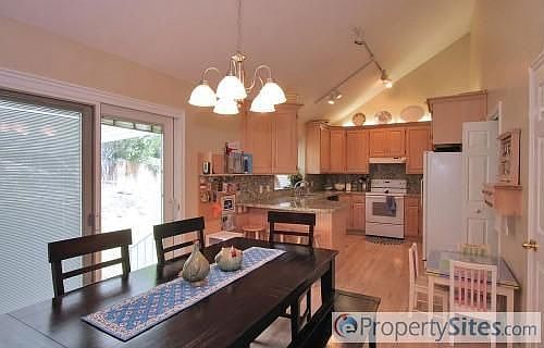 3rd image of 3286 E Vera Cir