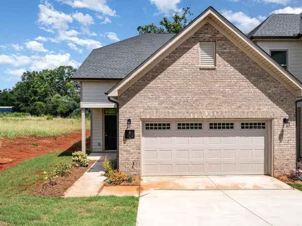 422 Palazzo Pl, Greer, SC 29650