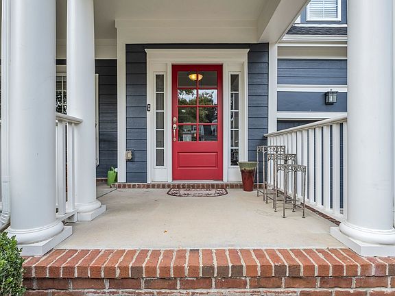 4th image of 8048 Canonbury Dr