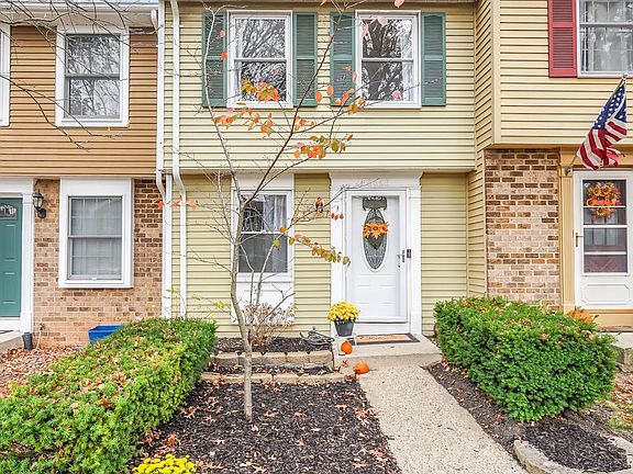 2nd image of 13648 Forest Pond Ct