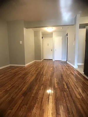 Rented by City Prime Commercial Realty  | media 32