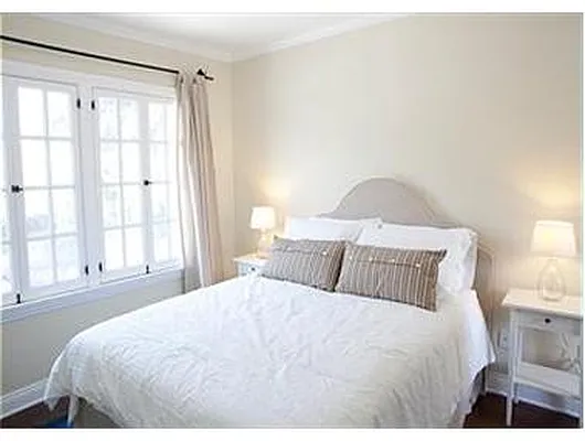 Rented by Douglas Elliman | media 17