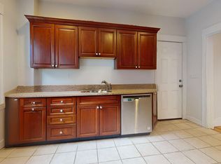 34 Saranac St, Dorchester, MA 02122