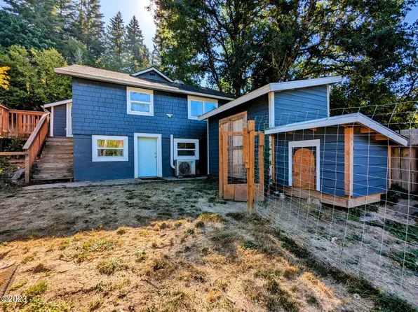 1530 N Nye St, Toledo, OR 97391