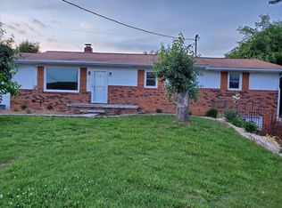 153 Warren St, Fall Branch, TN 37656