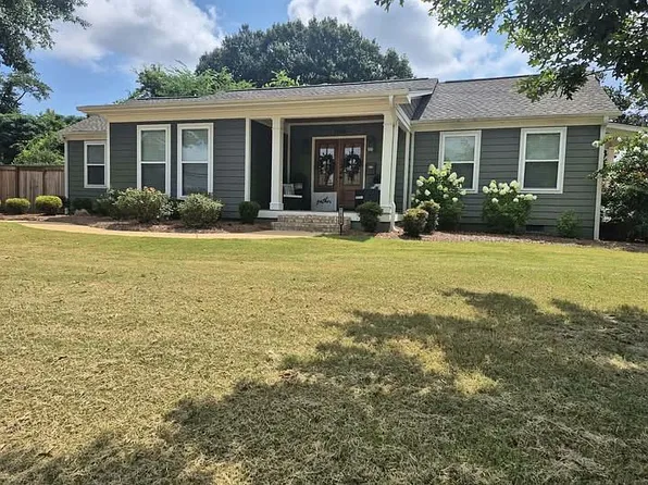 1106 Joyner Ave, Tupelo, MS 38804