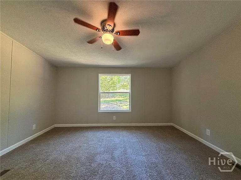 132 Cemetary Rd — Photo 20