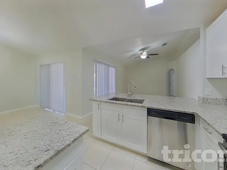 311 Ferrara Ct — Photo 6