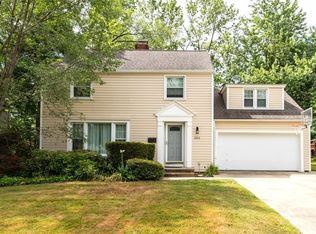 23512 E Baintree Rd, Beachwood, OH 44122