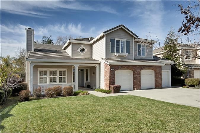 1st image of 102 Fairwood Ct