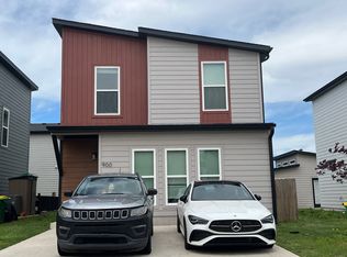 900 Massachusetts Ave, Bentonville, AR 72713