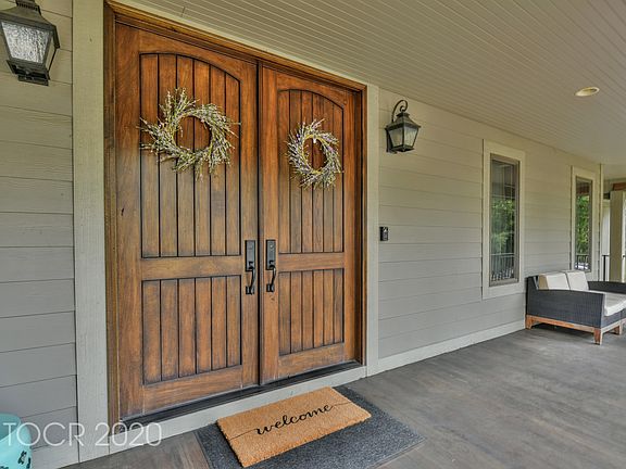 2nd image of 98 Crescent Ave