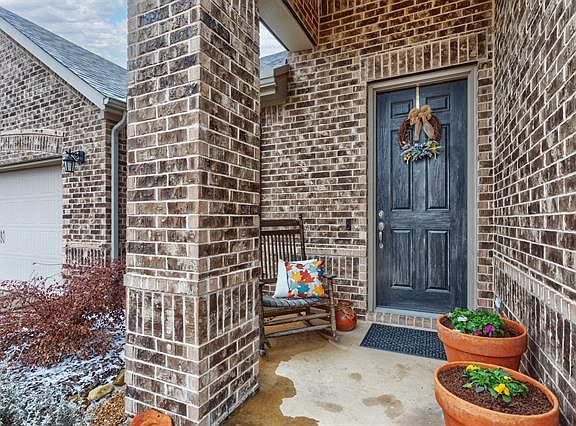 4th image of 3605 Saint Croix Ave
