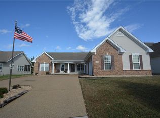 1059 Pearview Dr, Saint Peters, MO 63376