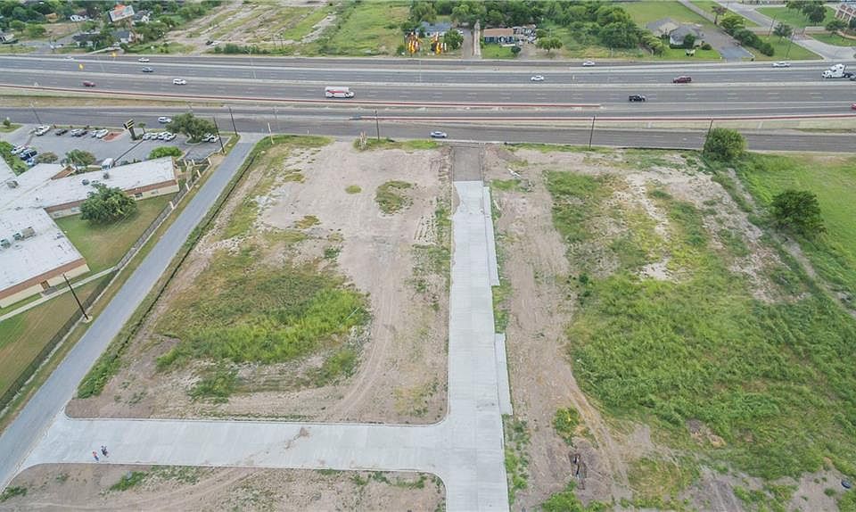 2nd image of 4201 S Expressway 83