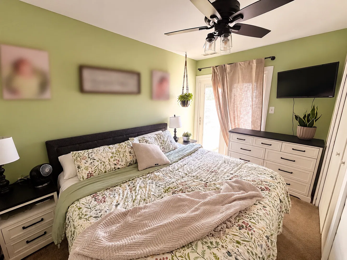 2 bed, 1004 sqft, $2,300 — Photo 2