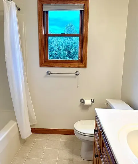 111 Blossom Dr #A — Photo 8