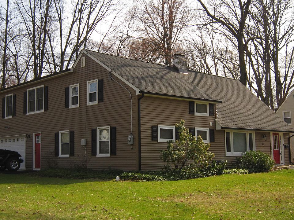 2nd image of 31 Osborne Ave