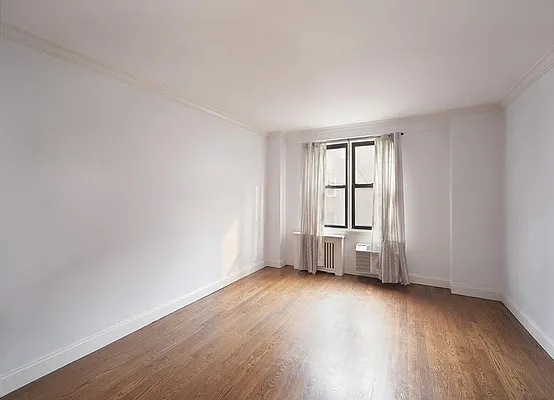 Rented by Warburg | media 19