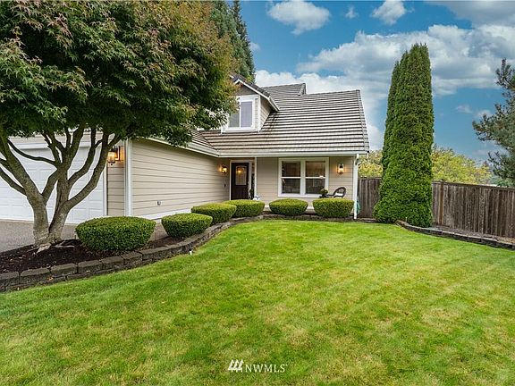 3rd image of 8131 Hidden Valley Dr SE