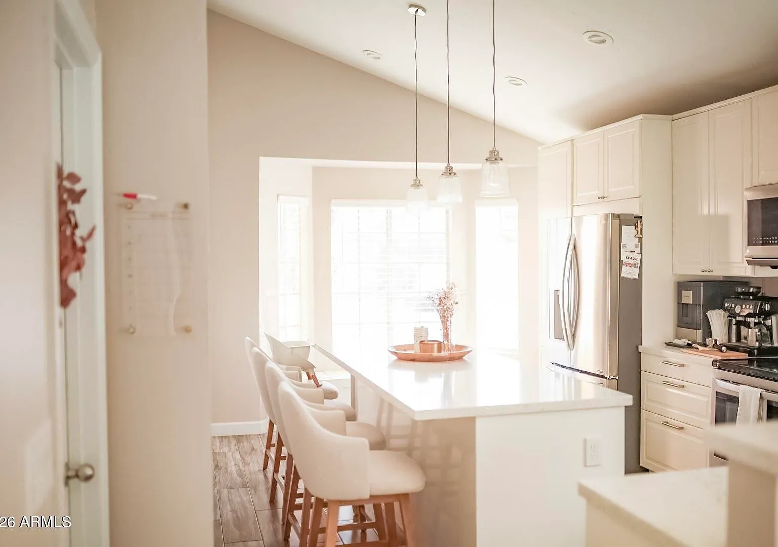 3 bed, 2.0 bath, 1380 sqft, $2,400 — Photo 1