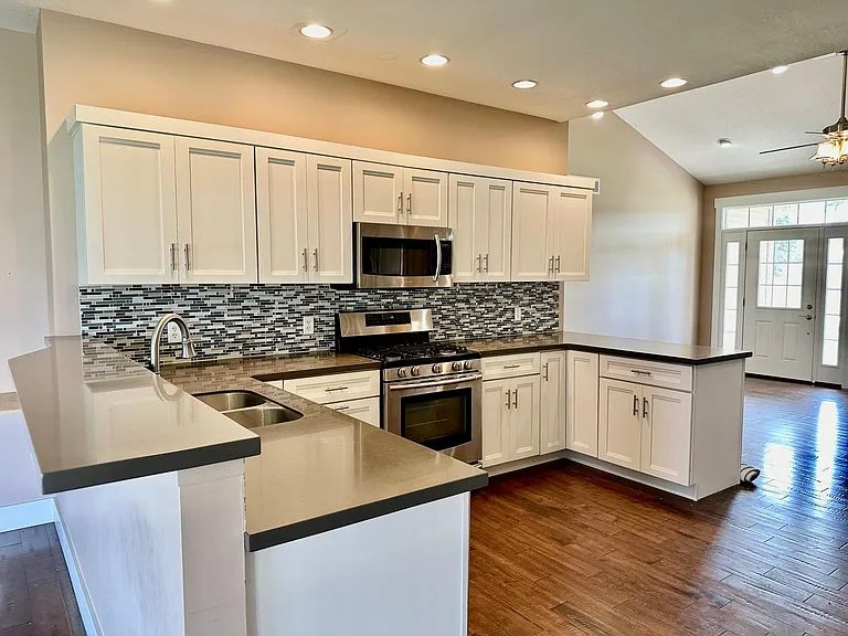 10703 N Centerville Rd — Photo 6