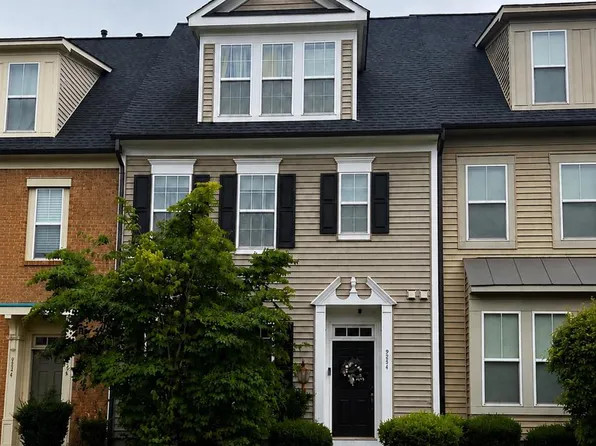 9224 Alvyn Lake Cir, Bristow, VA 20136